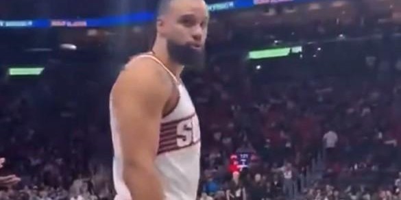 鲸鱼直播入口-尴尬的是最后输了，狄龙回喷骂自己垃圾的热火球迷：看看比分，f**k