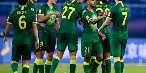 鲸鱼体育-王刚原本已告别国安队，同时官宣续约