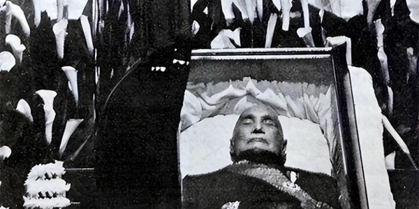 鲸鱼直播-蒋介石孙子召开发布会，提出“两蒋”移灵大陆，2句话让世人唏嘘