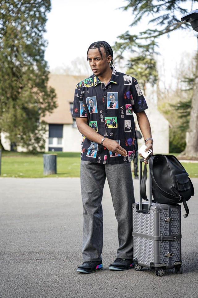 1658322834744011107.jpg 1658315066.jpg